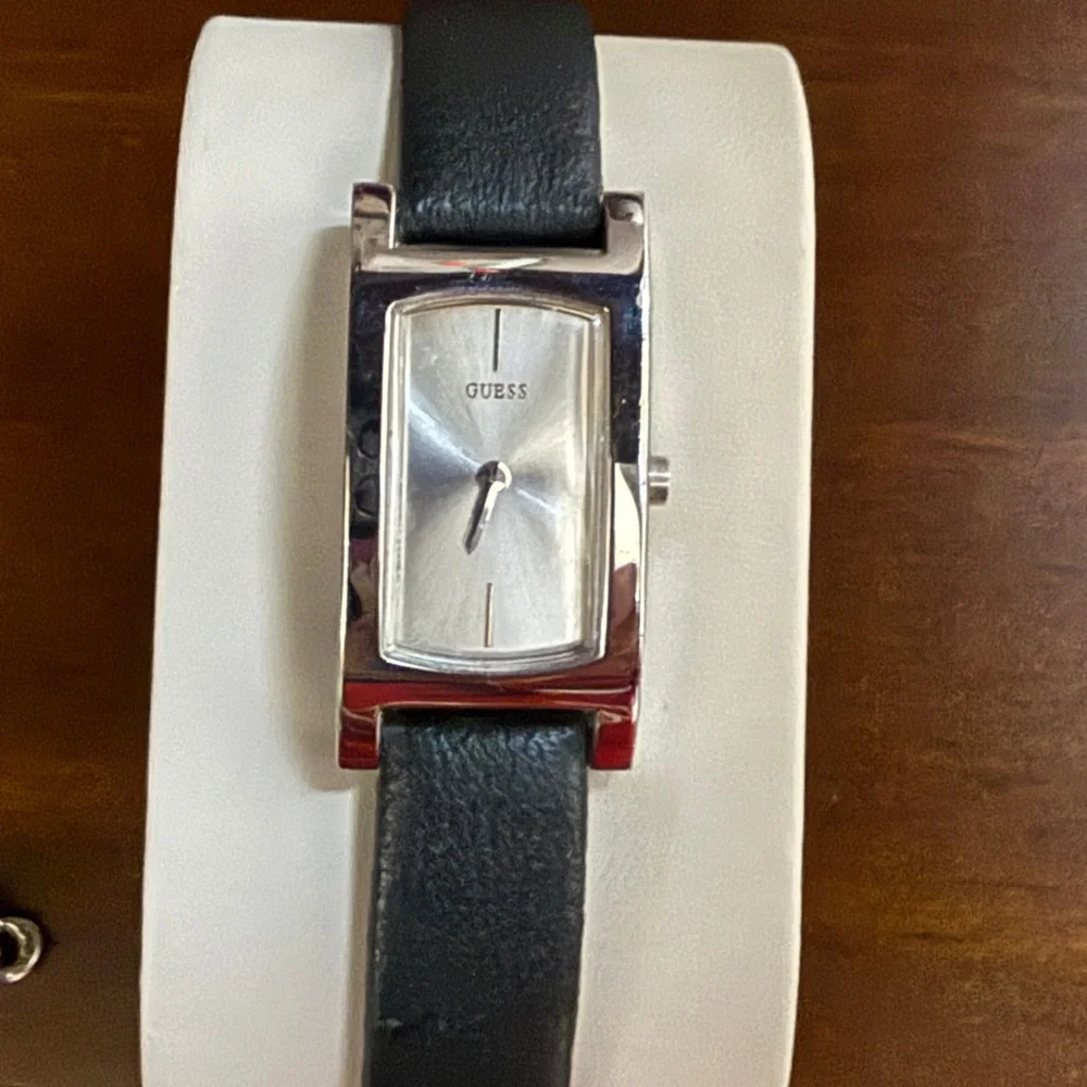 Guess Silver Dial Black Leather Strap Women's Watch with New Battery